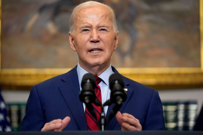 El presidente Joe Biden pronuncia un discurso sobre las protestas estudiantiles por la guerra en Gaza. (Foto AP/Evan Vucci)