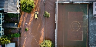 Vista aérea de zona inundada por las inclementes lluvias en Porto Alegre, estadio de Rio Grande do Sul, Brasil. (AP Foto/Carlos Macedo)