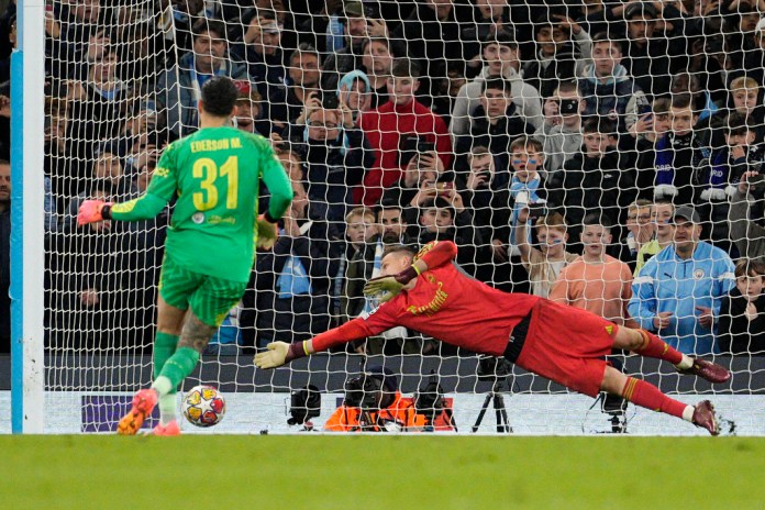 cuartos de final de la Liga de Campeones entre Manchester City y Real Madrid en el estadio Etihad de Manchester, Inglaterra, el miércoles 17 de abril de 2024. (Foto AP/Dave Thompson)