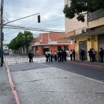 Cierre vehicular en cercanías del Congreso de la República por el aniversario de la Constitución Política de la República de Guatemala. Foto: Archivo La Hora