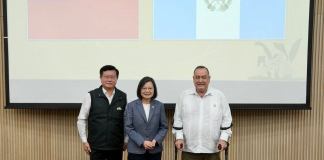 Giammattei durante su visita a la República de China en Taiwán en abril 2023. (Foto: Gobierno de Guatemala)