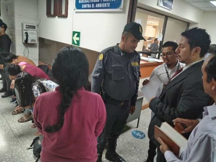 Suspenden audiencia por caso de supuesto robo de medicamentos en el Hospital General San Juan de Dios. Foto: Cristóbal Véliz