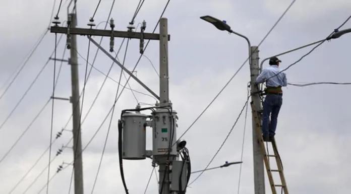 Red de distribución eléctrica. Foto La Hora / DCA vía AGN