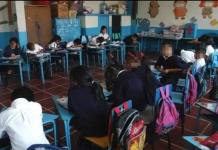 Mineduc aumenta los fondos para el «Programa de Gratuidad» en escuelas públicas La mala calidad del aire en Guatemala y Petén causó la suspensión indefinida de las actividades al aire libre en todos los centros educativos. Pero se mantienen las clases presenciales. Foto: Archivo La Hora