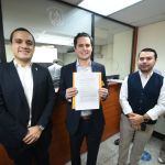 Los abogados Edgar Ortíz y Javier Urizar accionaron en contra del Pacto Colectivo de Magisterio.