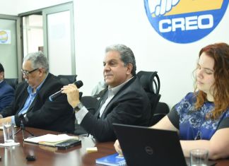 El ministro Oscar Cordón acudió a la citación en la bancada Creo para hablar sobre el contrato de adquisición de medicamentos a través de la UNOPS. FOTO: Fabricio Alonzo