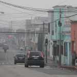 "Mineduc suspende actividades al aire libre en todos los centros educativos públicos y privados del departamento de Guatemala, por las condiciones dañinas del aire" Foto: José Orozco / La Hora