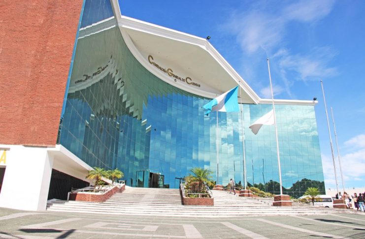 La CGC presentó denuncias ante el MP por irregularidades halladas en distintas dependencias del Estado.