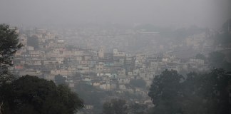 La calidad del aire en la capital es "extremadamente mala", según el Instituto Nacional de Sismología, Vulcanología, Meteorología e Hidrología (Insivumeh). Foto: José Orozco