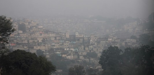 La calidad del aire en la capital es "extremadamente mala", según el Instituto Nacional de Sismología, Vulcanología, Meteorología e Hidrología (Insivumeh). Foto: José Orozco