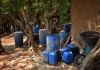 Las autoridades sanitarias aconsejan deshacerse de contenedores que acumulen agua sucia. Foto: Cortesía Ministerio de Salud Pública.