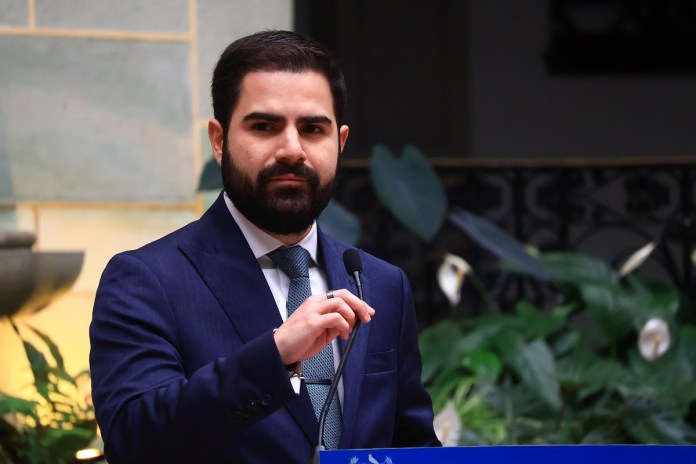 Santiago Palomo, titular de la Comisión Nacional contra la Corrupción, informó que han interpuesto 84 denuncias en el MP. Foto: La Hora