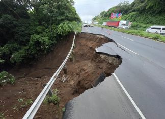 Empresarios piden que se atienda de forma urgente el hundimiento en el km 44 de la autopista Palín-Escuintla. Foto: José Orozco