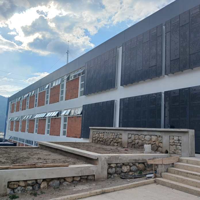 La construcción del Hospital de San Pedro Necta, inició hace más de 10 años, sin embargo, fue suspendida debido a varias irregularidades que se evidenciaron. Foto Cortesía.