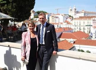 El gran duque Enrique de Luxemburgo y su mujer, María Teresa, en una foto de archivo en Lisboa (11/05/2022). EFE/EPA/ANTONIO PEDRO SANTOS