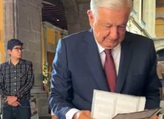 El presidente Andrés Manuel López Obrador salió de Palacio Nacional para votar. Foto La Hora / red social X López Obrador