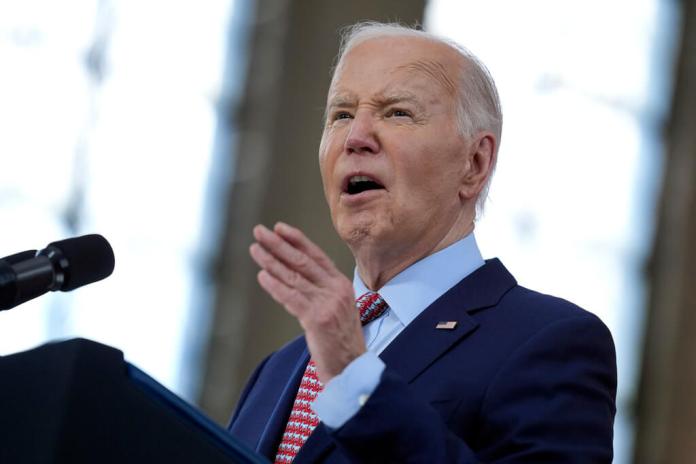 El presidente Joe Biden habla durante un evento de campaña. (Foto AP/Evan Vucci)