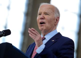 El presidente Joe Biden habla durante un evento de campaña. (Foto AP/Evan Vucci)