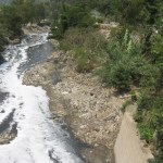 La contaminación de las fuentes hídricas es cada vez más preocupante, señalan organizaciones en defensa del medio ambiente. Foto: Archivo/La Hora.