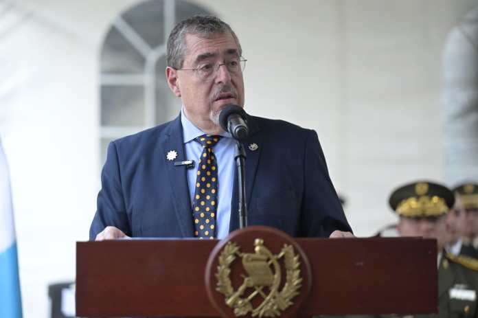Bernardo Arévalo, presidente de Guatemala. Foto La Hora / X @BArevalodeLeon
