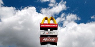 Vista del logo de McDonalds, en una fotografía de archivo. EEFE/Mauritz Antin