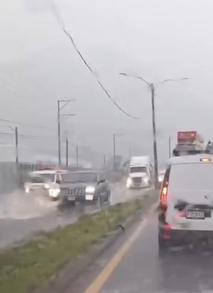 Así se encontraba el km 36 de la autopista Palín Escuintla la tarde el miércoles 12 de junio. (Foto: Periódico El Escuintleco)