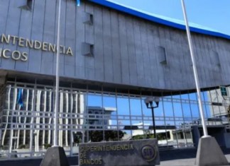 "La Junta Monetaria (JM) autorizo el cierre del sistema bancario para este 28 de junio y 1 de julio", Foto La Hora / Diario de Centroamérica