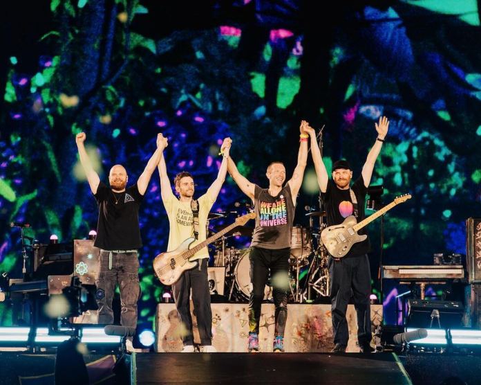 Coldplay durante concierto. Foto: Instagram Coldplay.