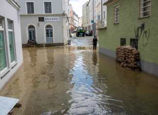 Las inundaciones en Passau, Alemania, el 5 de junio del 2024. (Peter Kneffel/dpa via AP)