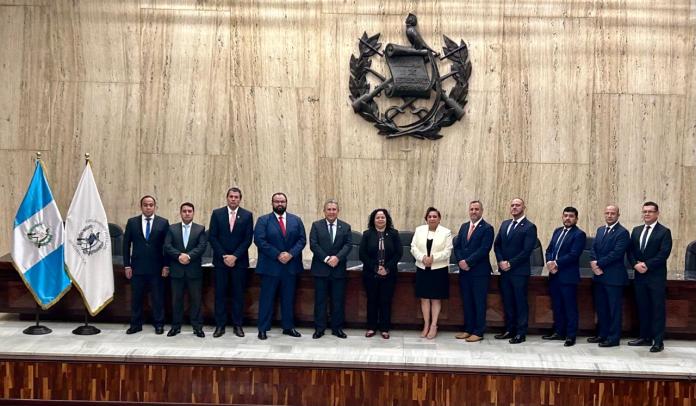 Los magistrados eligieron a sus representantes ante la Comisión de postulación para elegir magistrados de la CSJ. (Foto: Daniel Ramírez/La Hora)