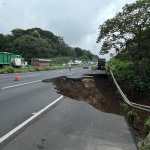 En el kilómetro 44 de la autopista Palín-Escuintla se formó un socavamiento el pasado miércoles 12 de junio. Foto: José Orozco