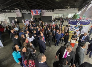 En la jornada se eligió a los integrantes para las comisiones de postulación para Magistrados de la CSJ y Salas de Apelaciones, por el Colegio de Abogados y Notarios de Guatemala. Foto Daniel Ramírez