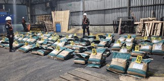 La PNC informó de un decomiso de droga valorado en millones de quetzales. Foto: PNC