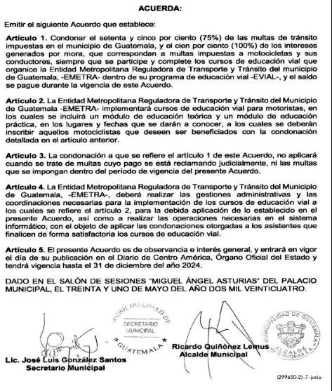 Acuerdo COM-14-2024 de la Municipalidad de Guatemala, que establece la condonación de multas a motoristas que participen y completen un curso de educación vial. Foto: Captura de pantalla