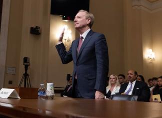 El presidente de Microsoft, Brad Smith, testifica ante la audiencia del Comité de Seguridad Nacional de la Cámara de Representantes de los EE.UU. en el Capitolio de Washington, DC, EE.UU., el 13 de junio 2024. EFE/EPA/Michael Reynolds