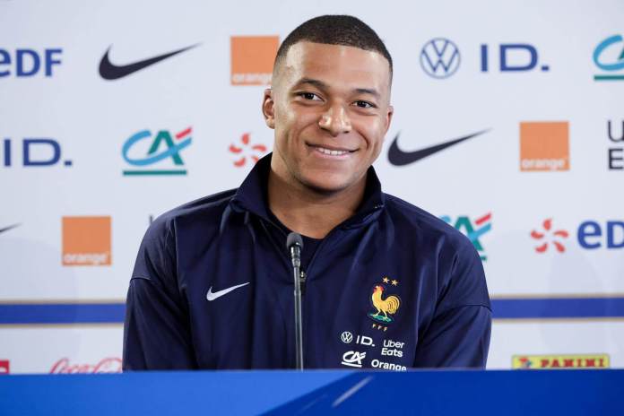 Kylian Mbappé asiste a una conferencia de prensa en Metz, Francia. EFE/EPA/Teresa Suárez