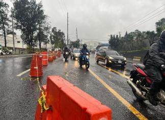 En Villa Nueva se reporta asfalto mojado por lo que se pide precaución al conducir. (Foto: PMT Villa Nueva)