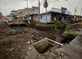 Así luce la obra de los Q 25 millones luego de las lluvias del pasado 12 de junio. (Foto: José Orozco/La Hora)