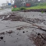 La intensidad de la lluvia registrada en los últimos días ha causado el desbordamiento de ríos en varios sitios del país. Foto La Hora / Conred