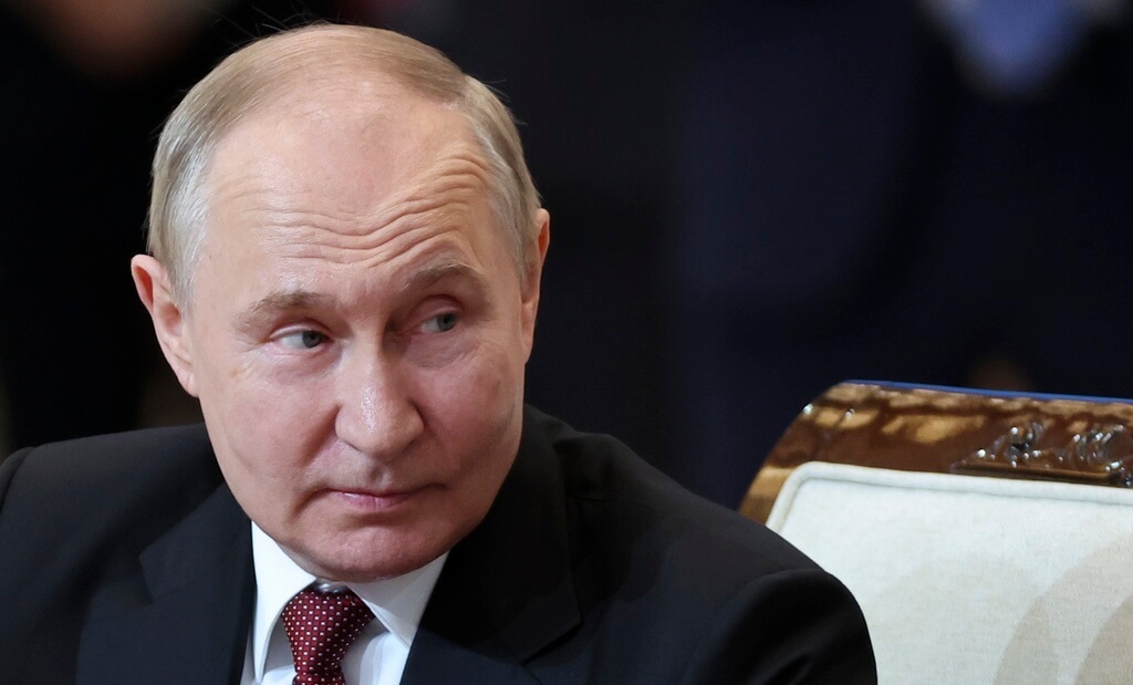 El presidente ruso, Vladimir Putin, asiste a la cumbre de líderes de los estados de la Organización de Cooperación de Shanghái (OCS) en Astaná, Kazajstán.