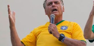 El expresidente Jair Bolsonaro se dirige a sus partidarios durante un mitin en Sao Paulo, Brasil. (Foto AP/Andre Penner, Archivo)