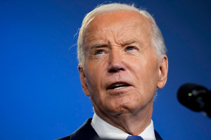 El presidente Joe Biden habla durante un evento sobre el Pacto con Ucrania en el marco de la Cumbre de la OTAN en Washington. (Foto AP/Susan Walsh)