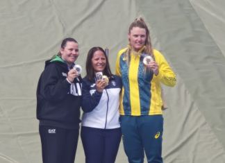 ORO EN PARÍS 2024: Madre de Adriana Ruano se pronuncia con un emotivo mensaje FOTO COG La guatemalteca Adriana Ruano junto a las atletas que recibieron sus respectivas medallas en los Juegos Olímpicos.