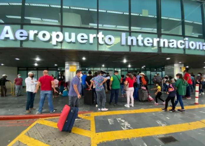 Autoridades informan de demoras en vuelos en el Aeropuerto Internacional La Aurora. (Foto: José Orozco/La Hora)