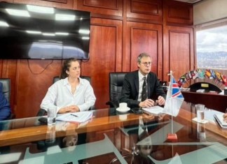 "delegación de la Agencia de Garantías Crediticias a la Exportación del Reino Unido", FOTO: Embajada británica en Guatemala / La Hora.