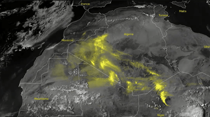 Imagen satelital del polvo que se mueve desde el desierto del Sahara. (Foto: NOAA)