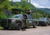 Soldados mexicanos patrullan comunidades en municipios de Chiapas, México, que colindan con departamentos de Guatemala. (México). EFE/ Carlos López