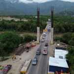 Puente Motagua, sobre el río del mismo nombre. Su rehabilitación se contrató por Q47 millones y ya se han pagado Q53 millones, pero la obra no ha sido concluida. Foto: La Hora / José Orozco.