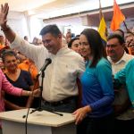 El líder opositor venezolano Freddy Superlano ofrece una conferencia de prensa para retirarse de las primarias opositoras y respaldar a su colega candidata María Corina Machado. (Foto AP/Ariana Cubillos, Archivo)