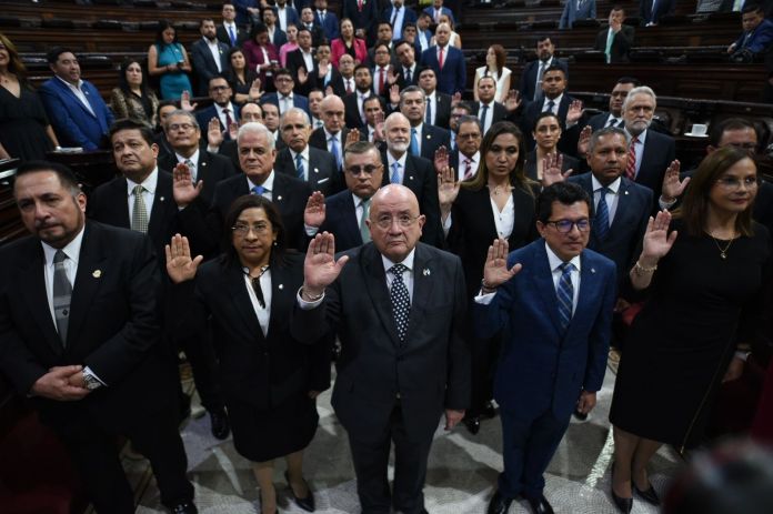 Juramentación de la Comisión Postuladora para Salas de Apelaciones. Foto La Hora / Fabricio Alonzo